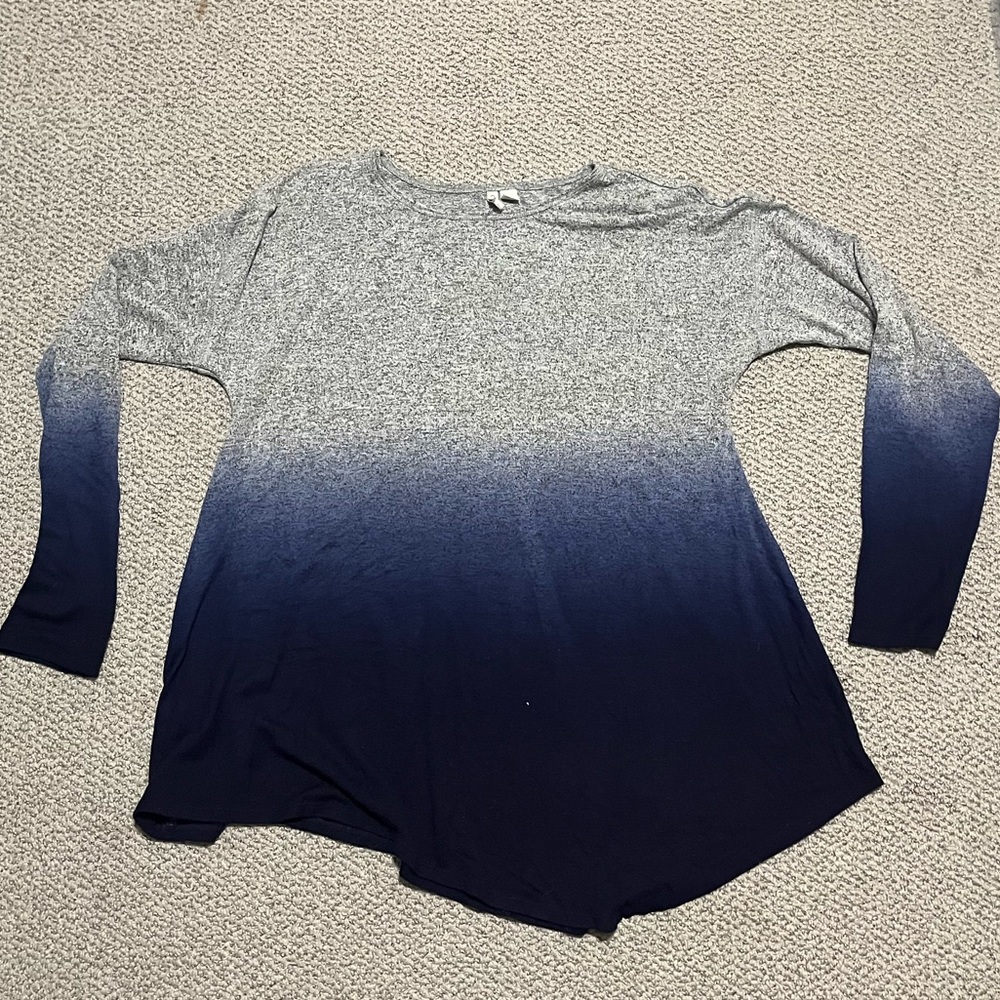 Gray to blue gradient long sleeve